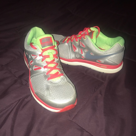 Nike dual fusion size 9! - Picture 1 of 4